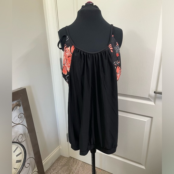 hanna nikole Other - Hanna Nikole Women's Plus Size 24W Black Floral Tankini Top Full Coverage NWT
